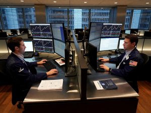 BlackRock's IBIT September inflows vs Fidelity's FBTC