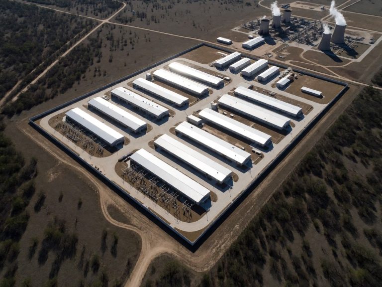 Marathon Digital's 5 EH/s immersion-cooled expansion in Granbury