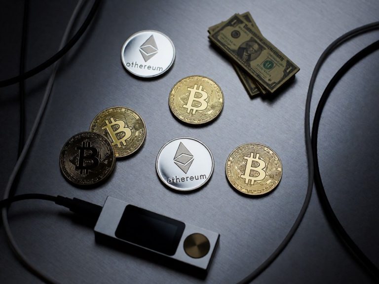 Ethereum ETF outflows face BUIDL expansion